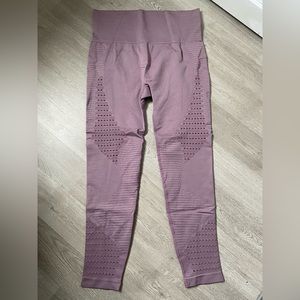 Cute leggings NWOT